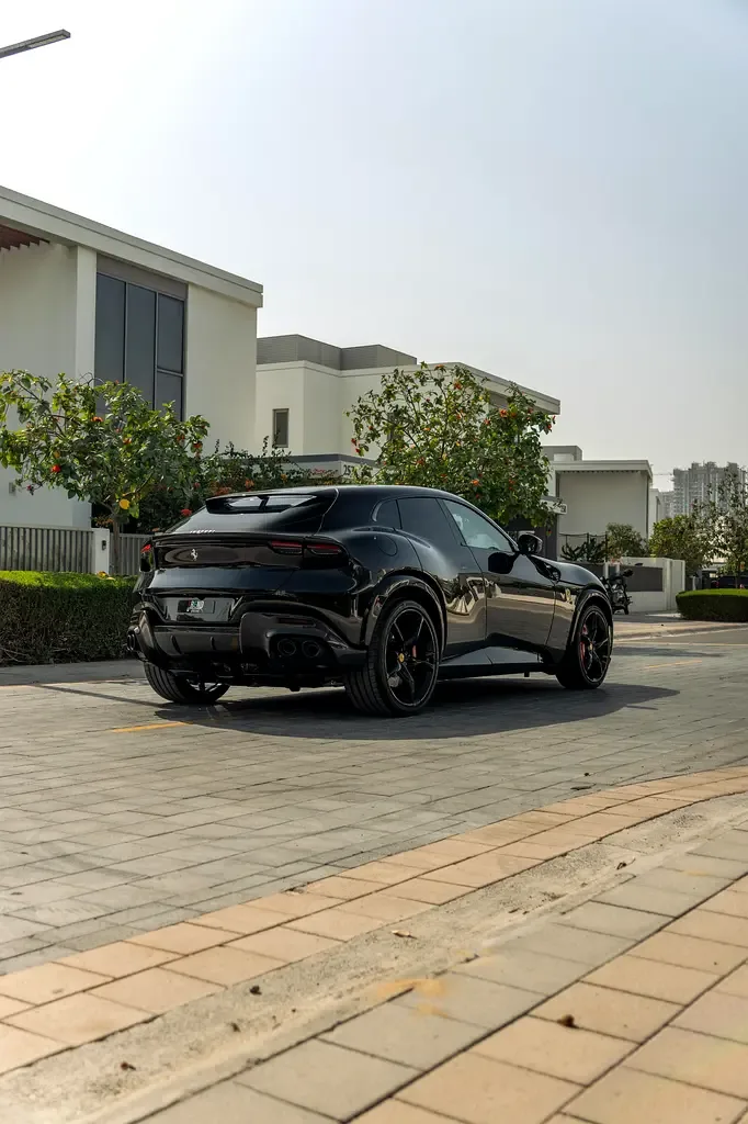 Ferrari Purosangue 6.5 AMT 4WD (725 حصان) - 5