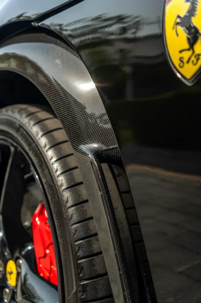 Ferrari Purosangue 6.5 AMT 4WD (725 حصان) - 11