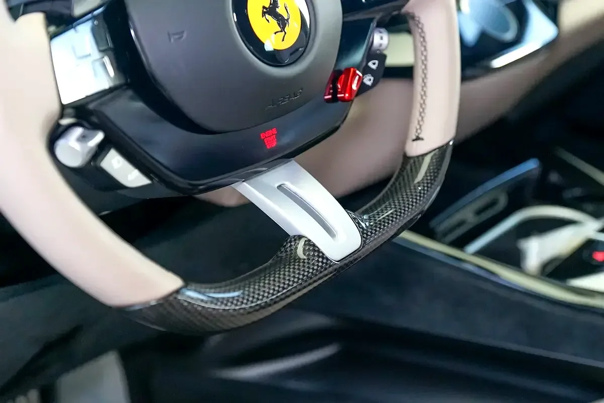 Ferrari Purosangue 6.5 AMT 4WD (725 حصان) - 10