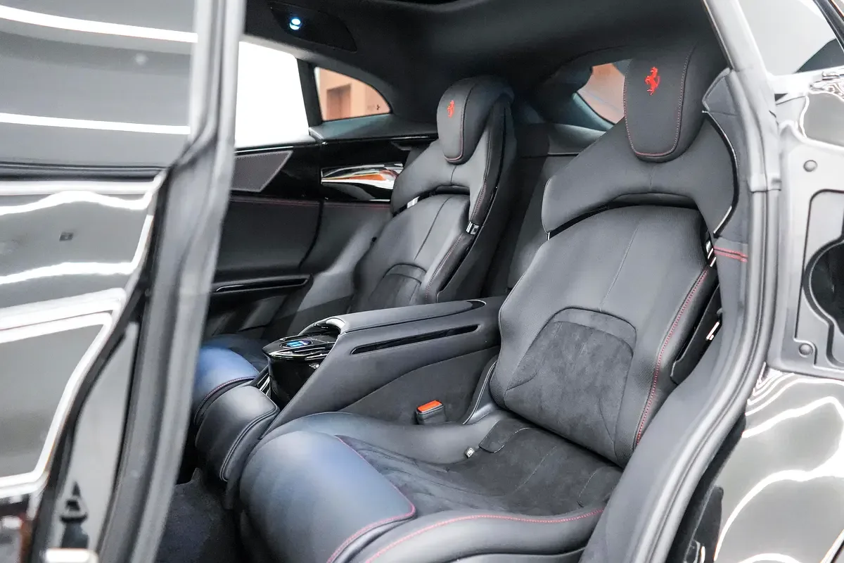 Ferrari Purosangue 6.5 AMT 4WD (725 hp) - 16