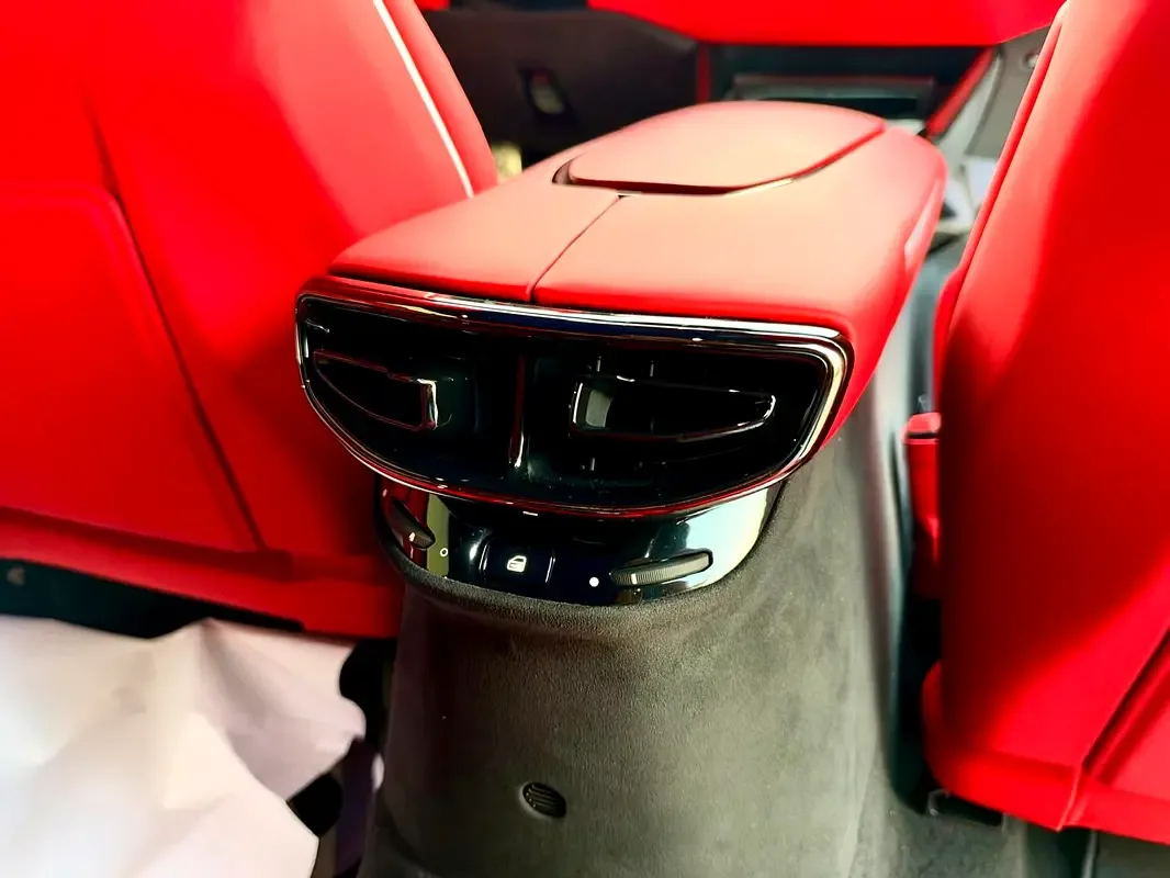 Ferrari Purosangue 6.5 AMT 4WD (725 hp) - 13