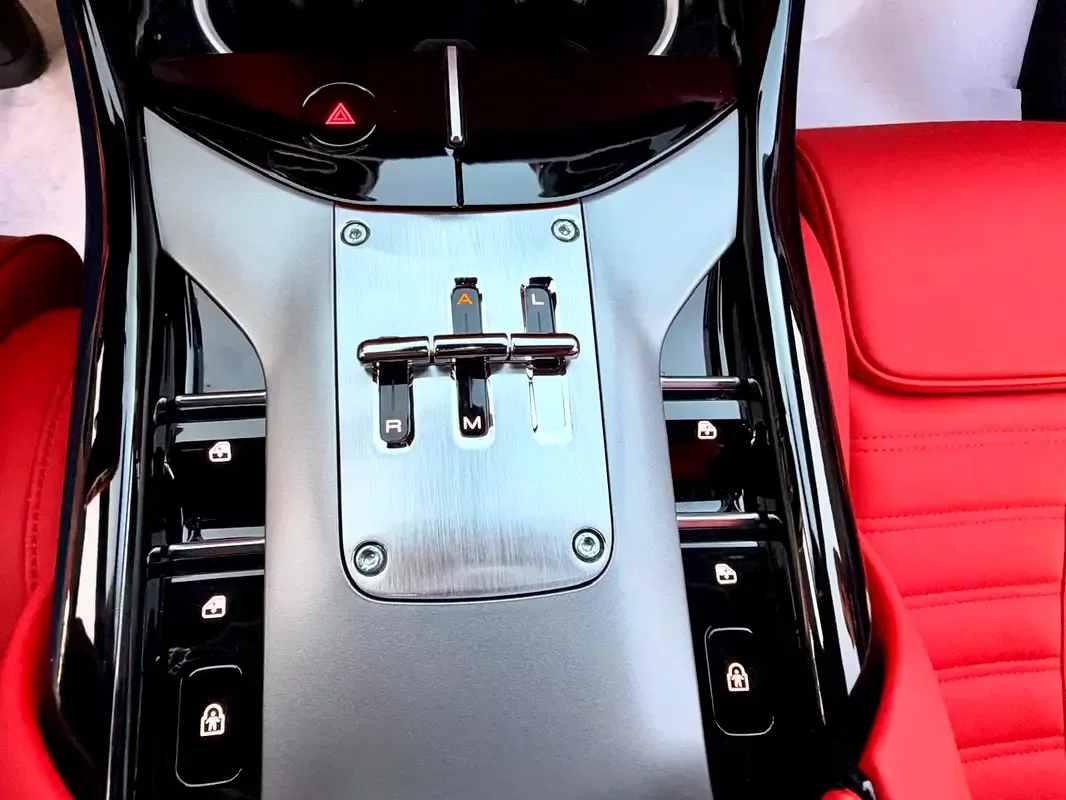 Ferrari Purosangue 6.5 AMT 4WD (725 hp) - 19