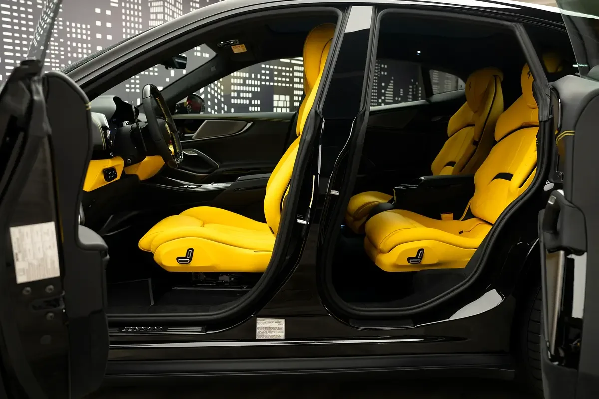 Ferrari Purosangue 6.5 AMT 4WD (725 hp) - 17