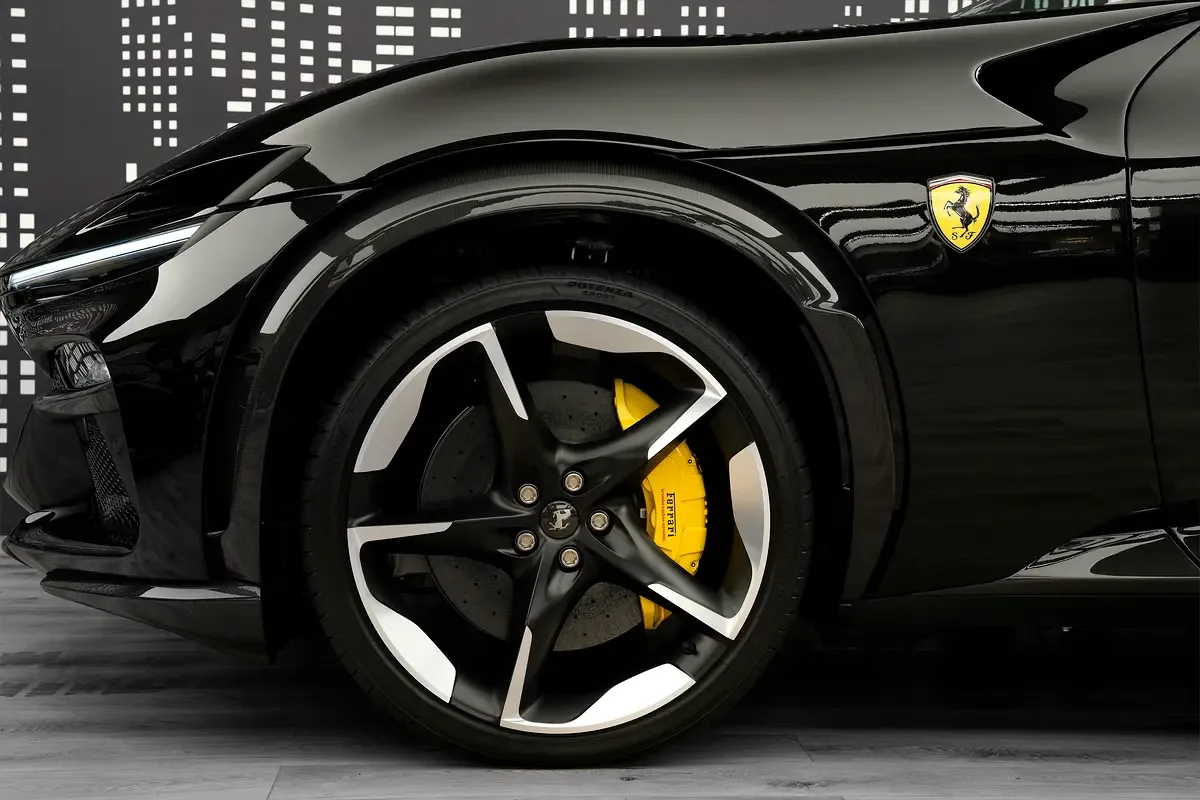Ferrari Purosangue 6.5 AMT 4WD (725 hp) - 19