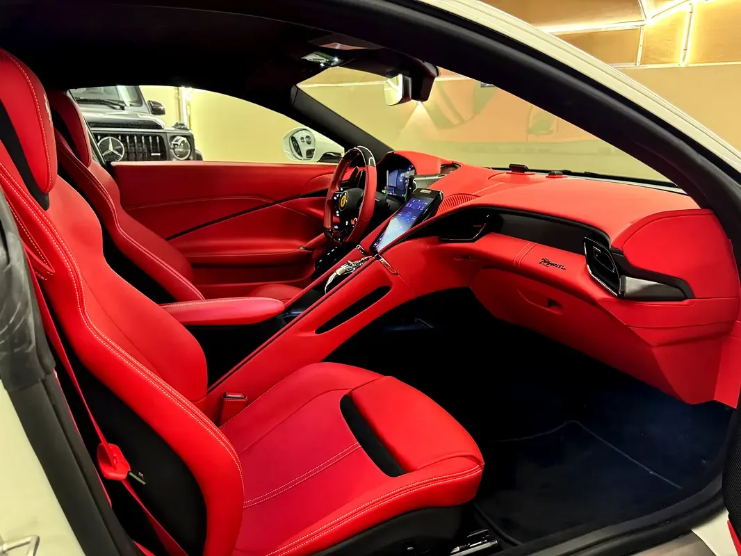 Ferrari Roma 3.9 AMT RWD (620 hp) - 13