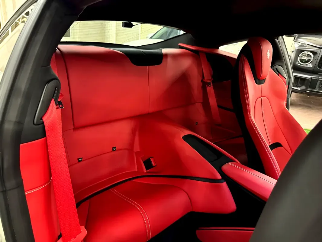 Ferrari Roma 3.9 AMT RWD (620 hp) - 14