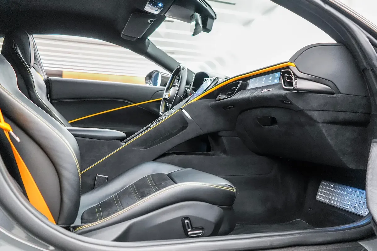 Ferrari Roma 3.9 AMT RWD (620 hp) - 9