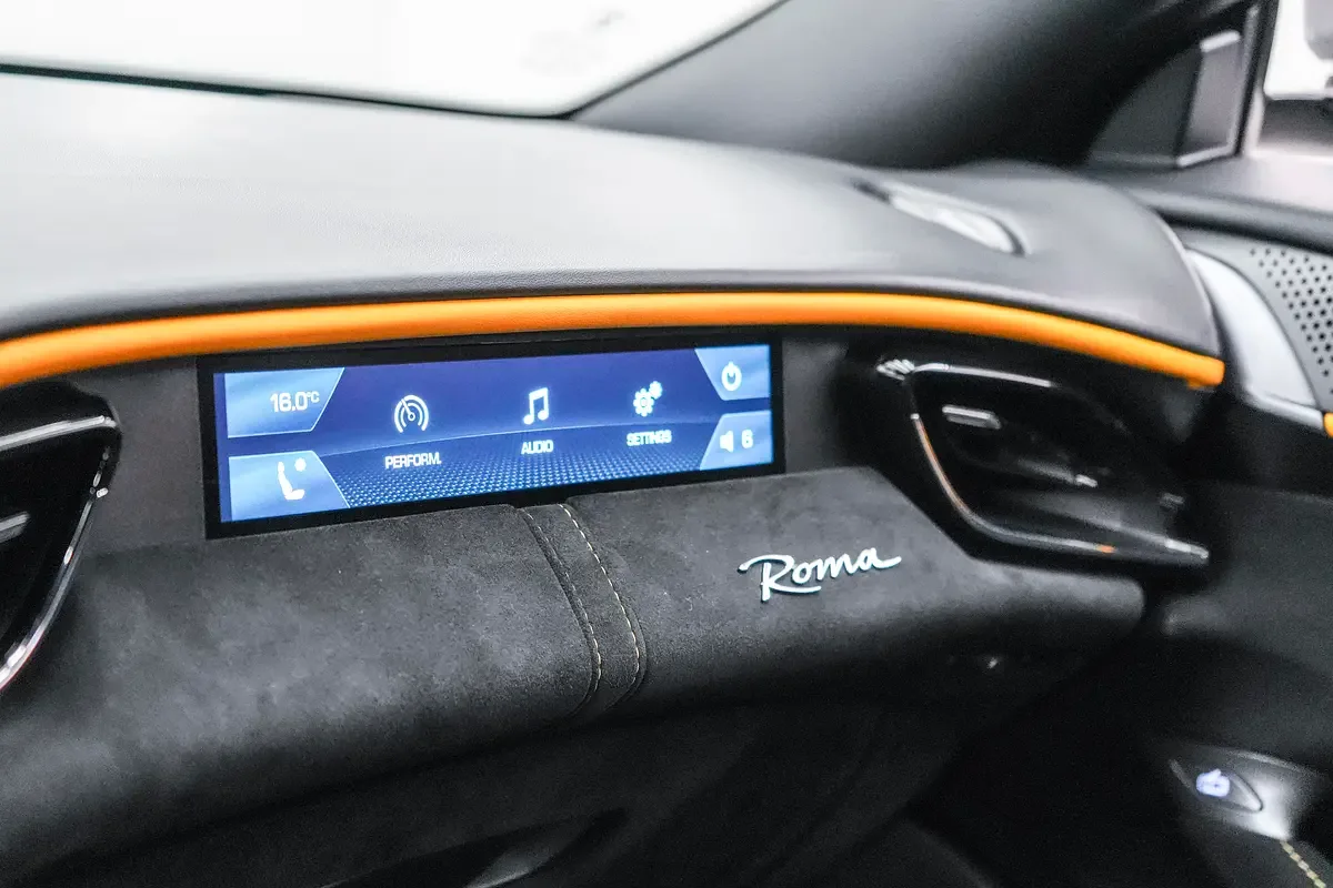 Ferrari Roma 3.9 AMT RWD (620 hp) - 12