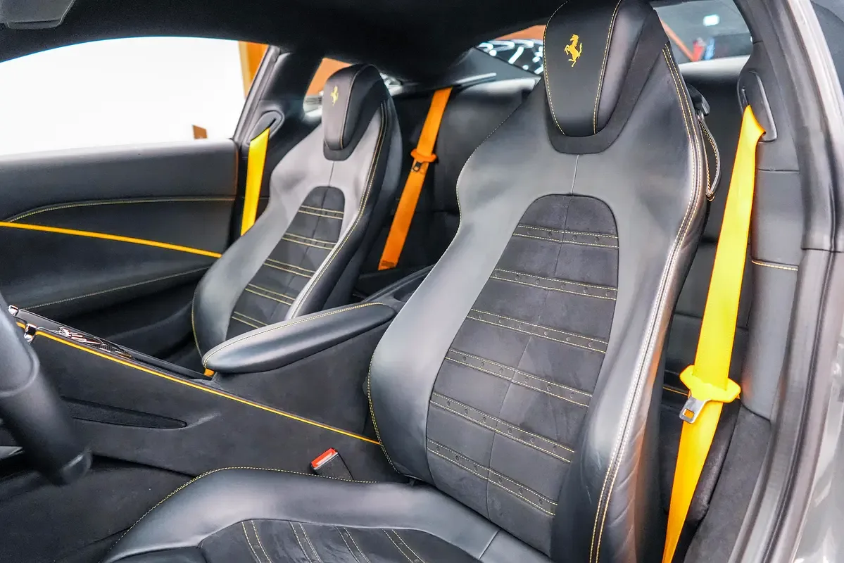 Ferrari Roma 3.9 AMT RWD (620 hp) - 14
