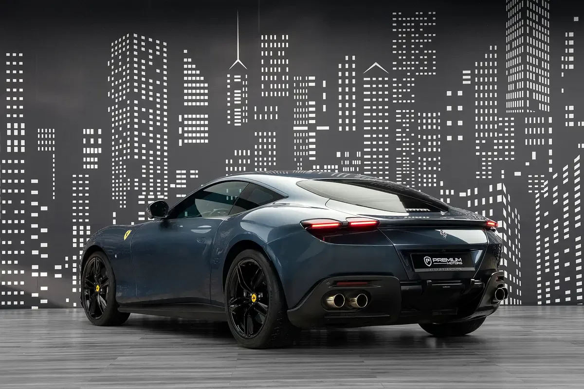 Ferrari Roma 3.9 AMT RWD (620 حصان) - 3
