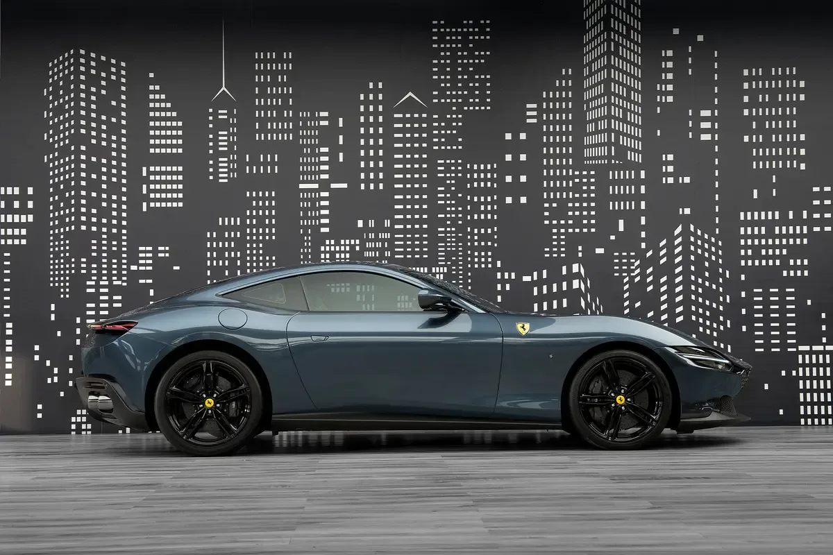 Ferrari Roma 3.9 AMT RWD (620 حصان) - 7