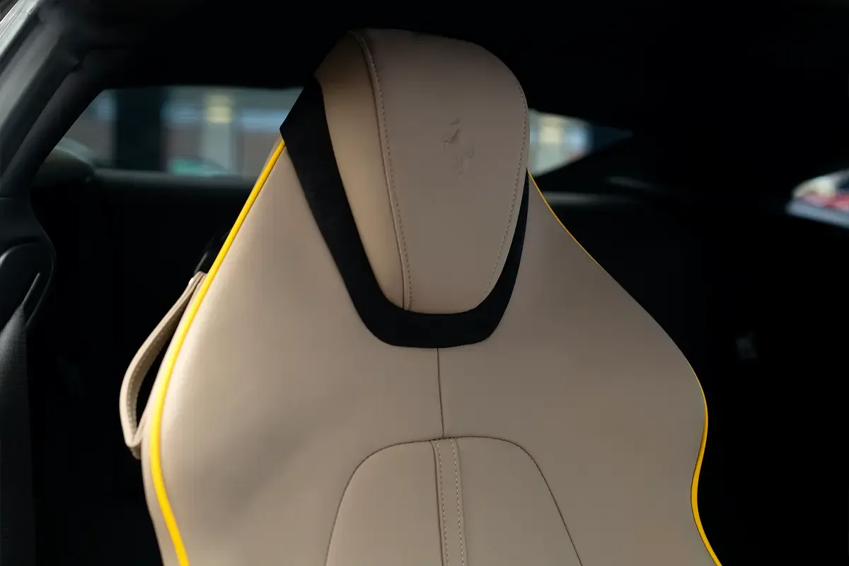 Ferrari Roma 3.9 AMT RWD (620 حصان) - 16