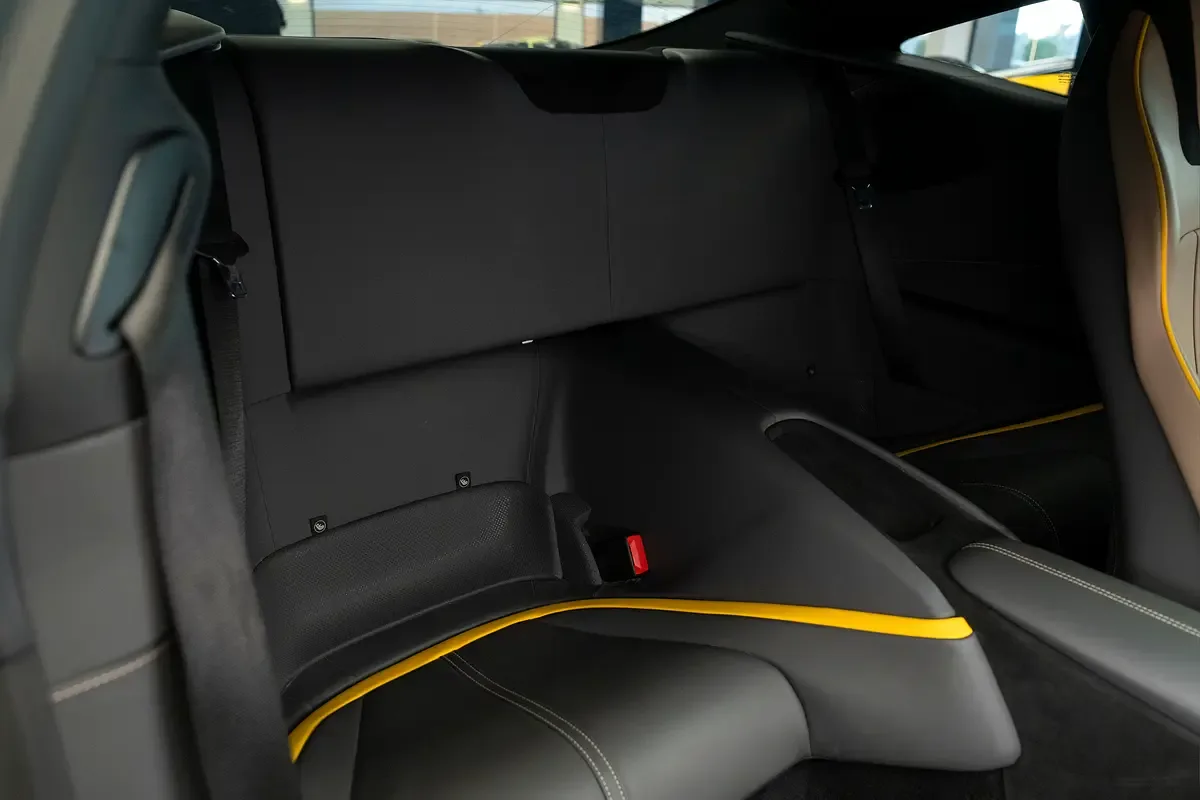 Ferrari Roma 3.9 AMT RWD (620 حصان) - 17