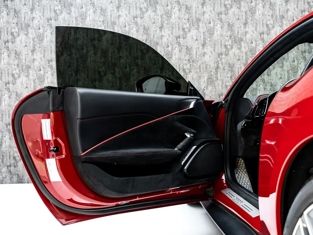 Ferrari Roma 3.9 AMT RWD (620 hp) - 8