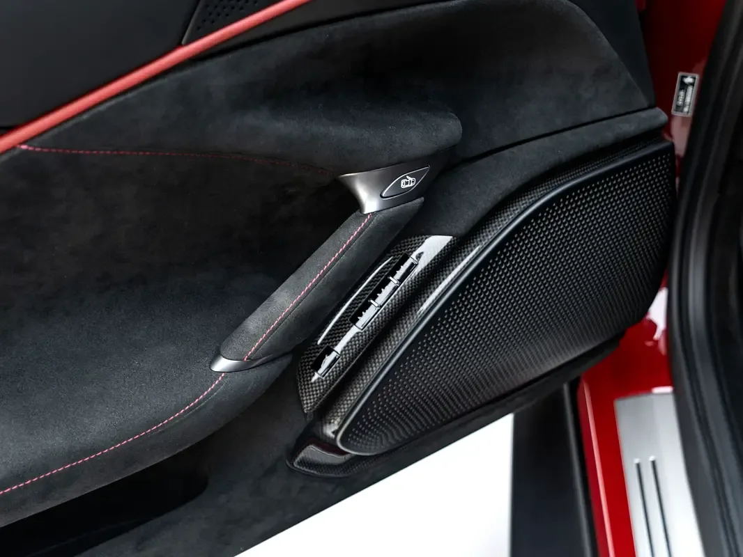 Ferrari Roma 3.9 AMT RWD (620 hp) - 19