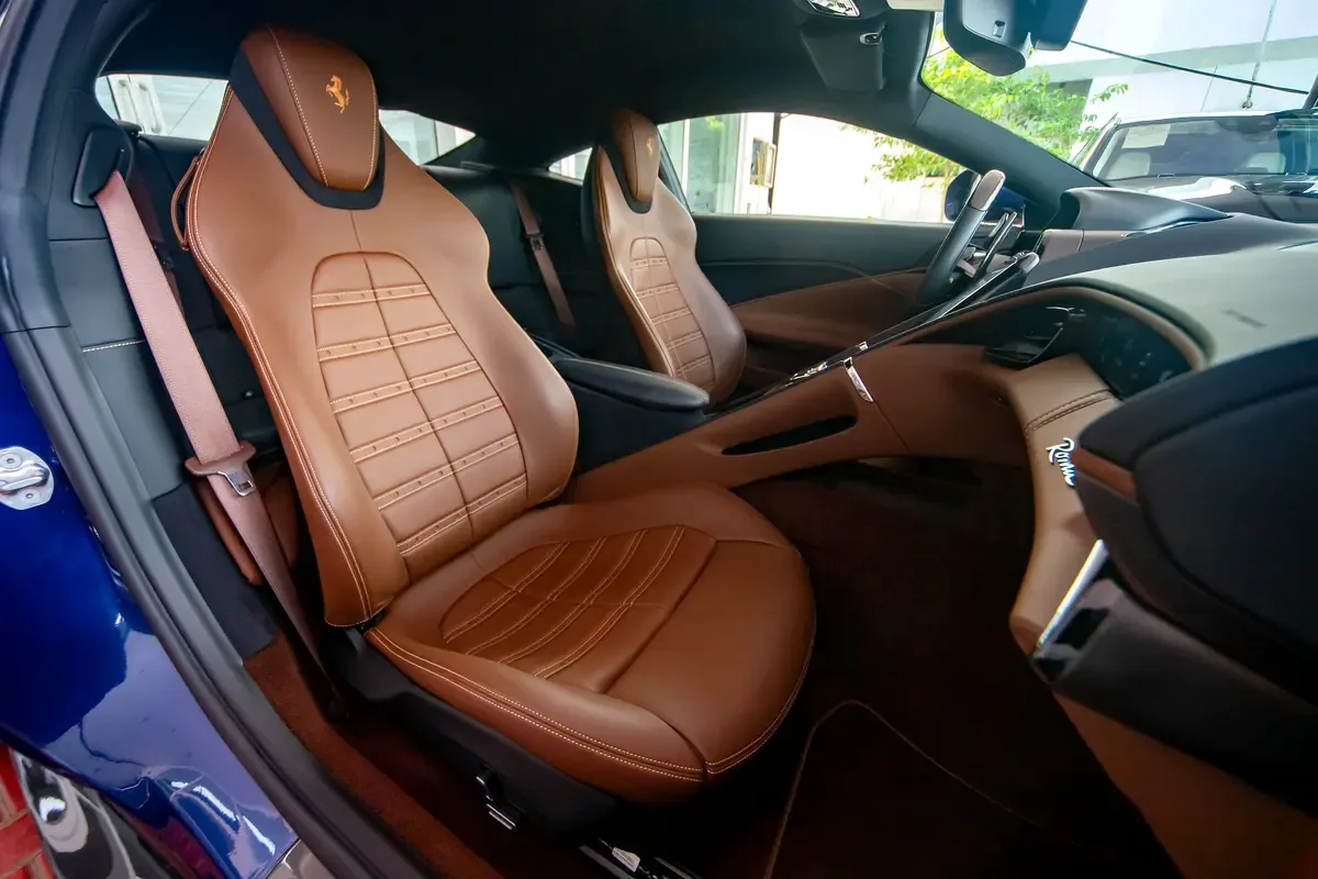 Ferrari Roma 3.9 AMT RWD (620 حصان) - 18