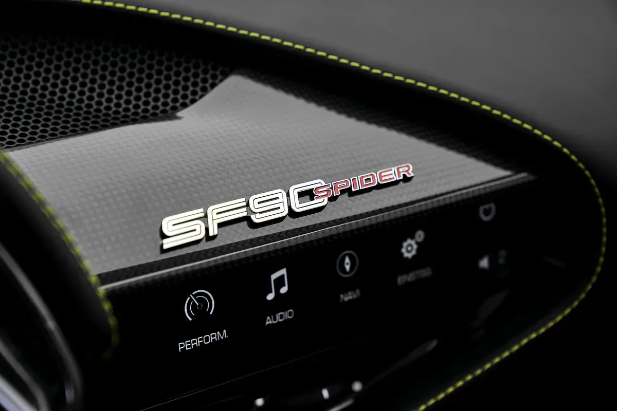 Ferrari SF90 4.0 AMT 4WD (1030 hp) - 13
