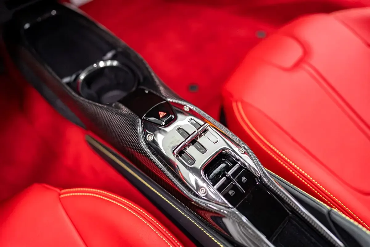 Ferrari SF90 4.0 AMT (780 حصان) - 12
