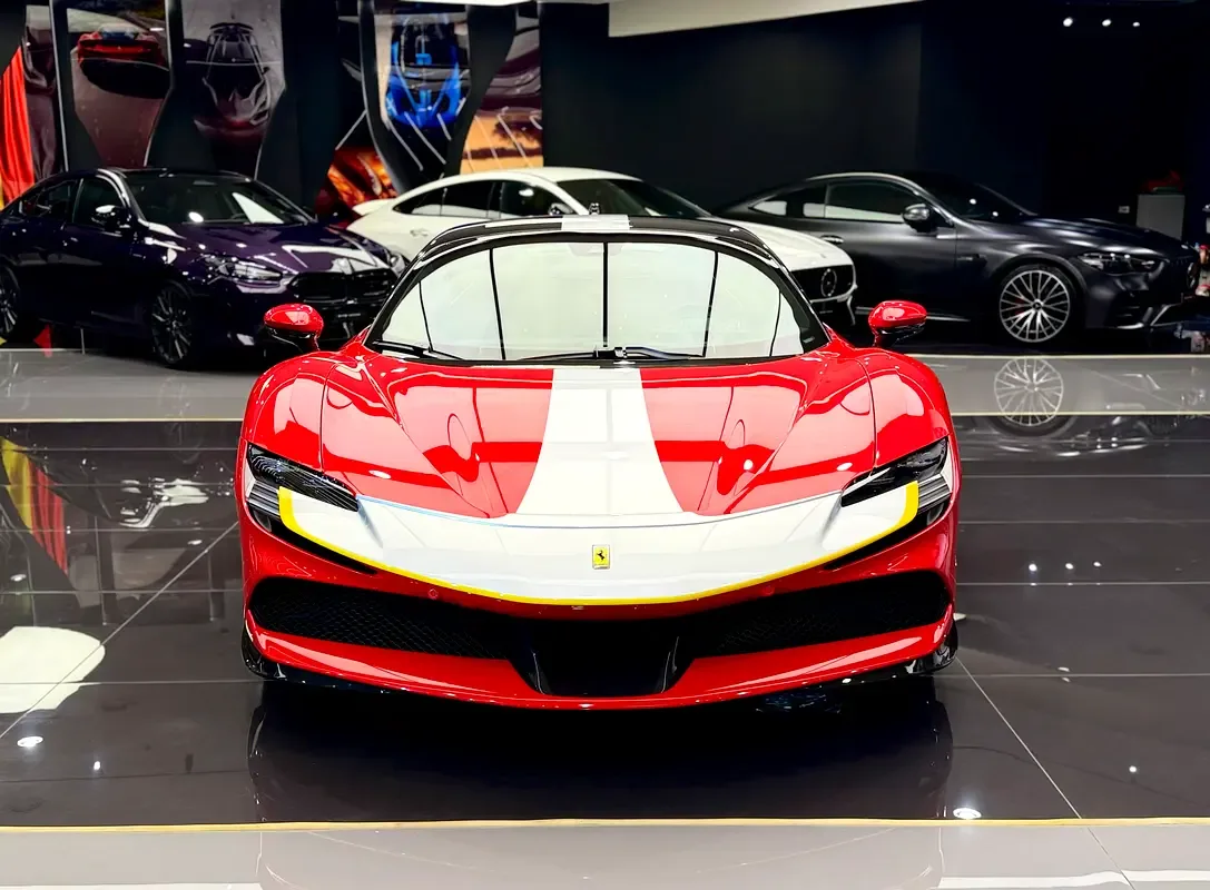 Ferrari SF90 4.0 AMT AWD (1030 hp)