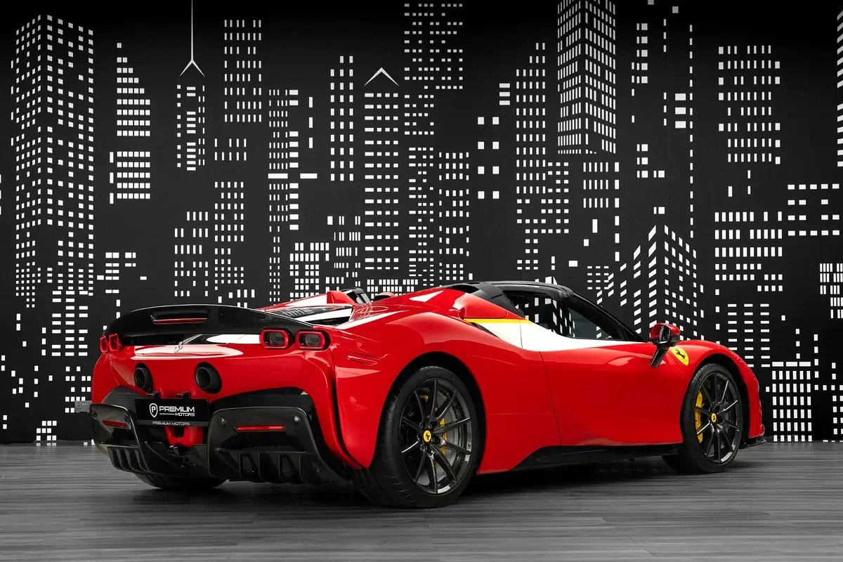 Ferrari SF90 4.0 AMT AWD (1030 حصان) - 3
