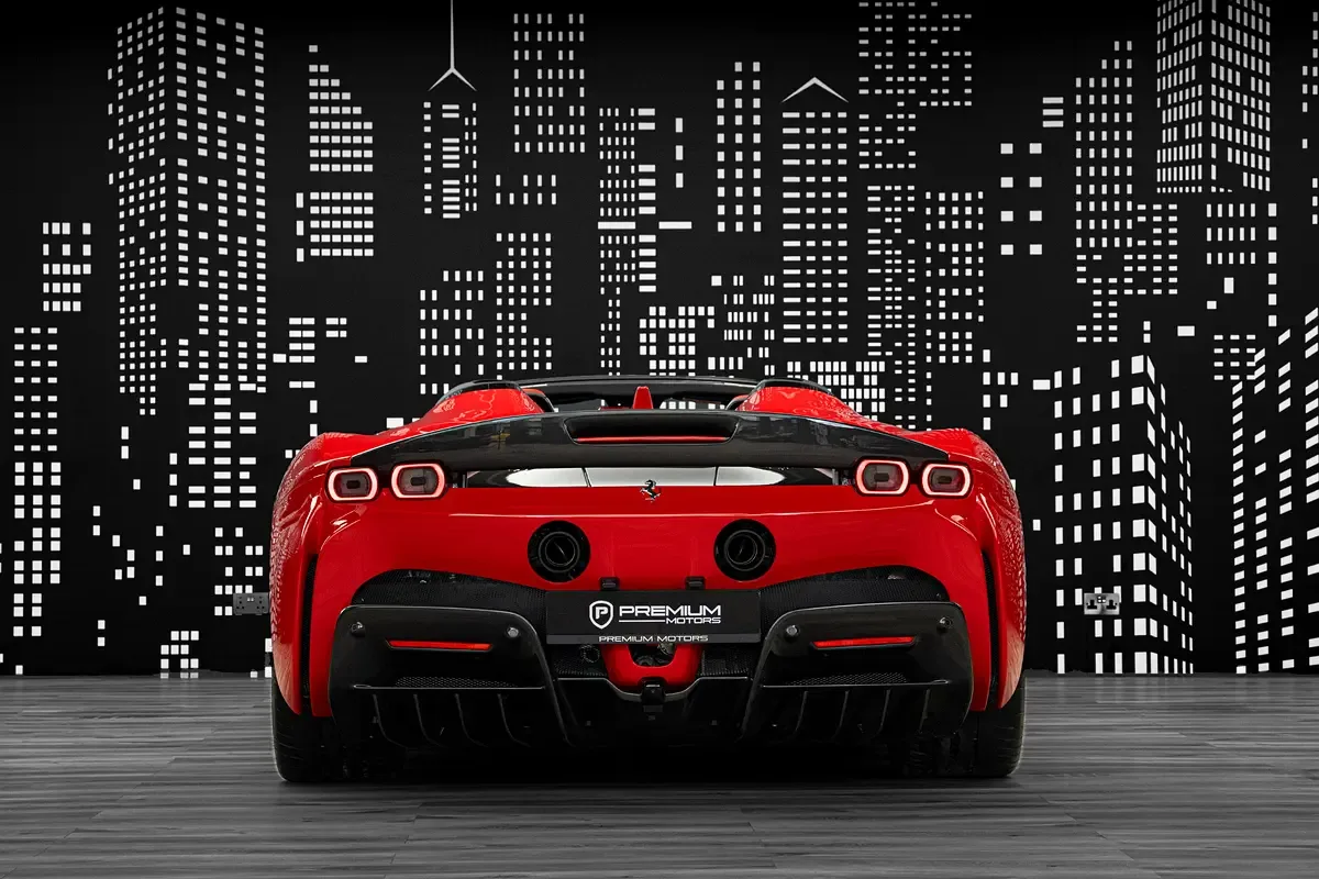 Ferrari SF90 4.0 AMT AWD (1030 حصان) - 9