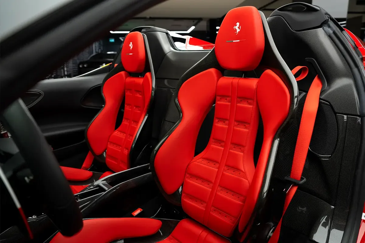 Ferrari SF90 4.0 AMT AWD (1030 حصان) - 12