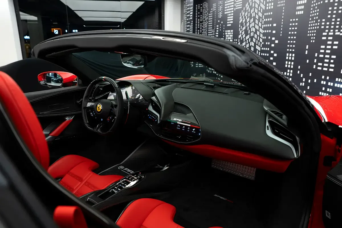 Ferrari SF90 4.0 AMT AWD (1030 حصان) - 13