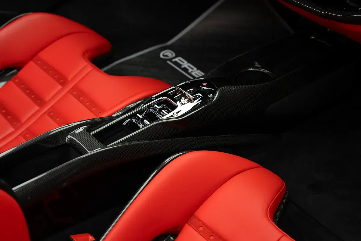 Ferrari SF90 4.0 AMT AWD (1030 حصان) - 15