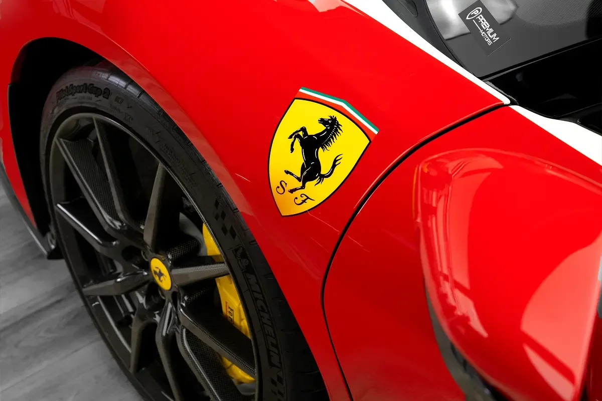 Ferrari SF90 4.0 AMT AWD (1030 حصان) - 19