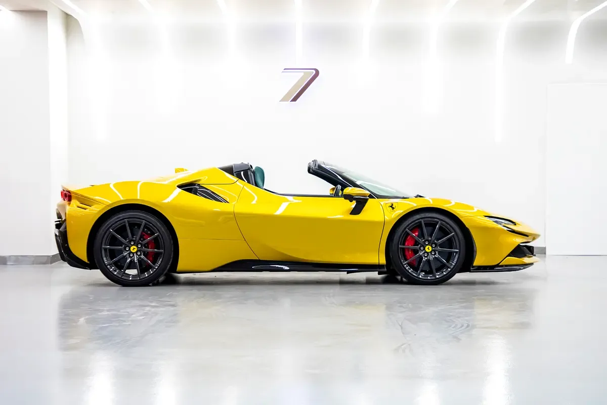 Ferrari SF90 4.0 AMT AWD (1030 hp) - 3