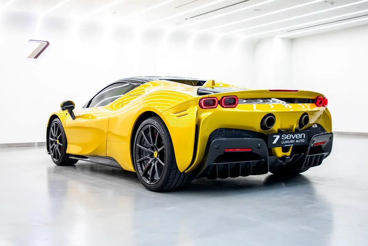 Ferrari SF90 4.0 AMT AWD (1030 hp) - 4