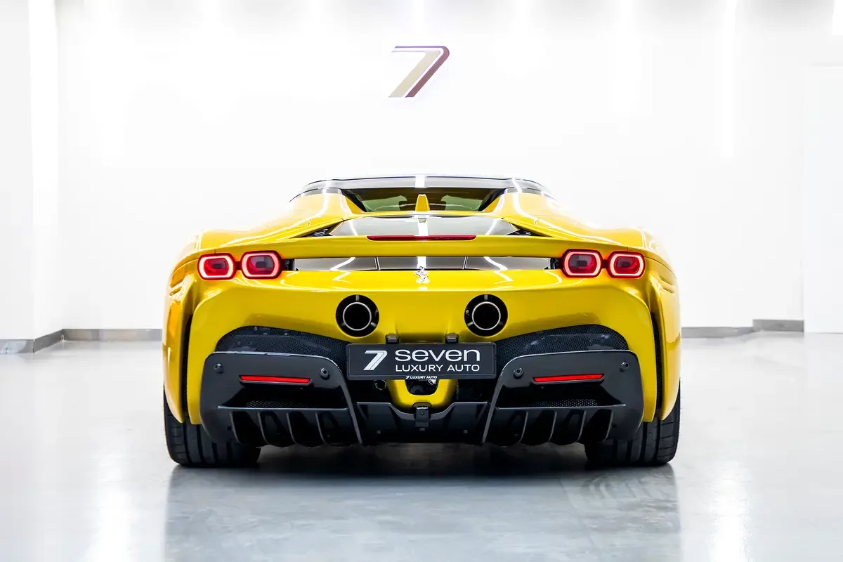 Ferrari SF90 4.0 AMT AWD (1030 hp) - 6