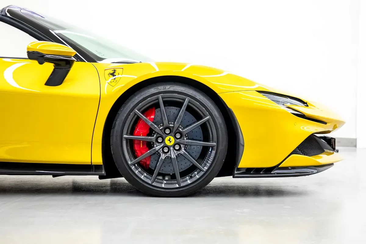 Ferrari SF90 4.0 AMT AWD (1030 hp) - 16