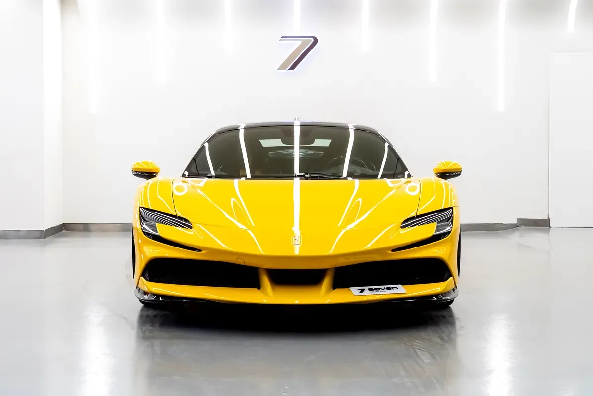 Ferrari SF90 4.0 AMT AWD (1030 hp)