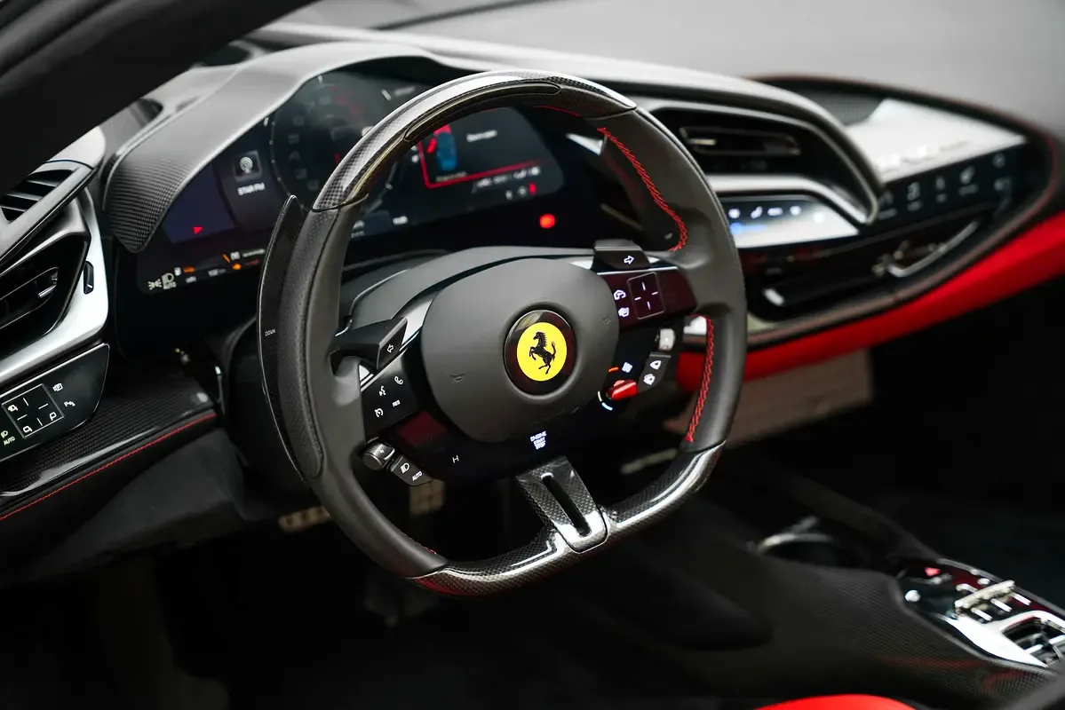 Ferrari SF90 4.0 AMT AWD (1030 حصان) - 13