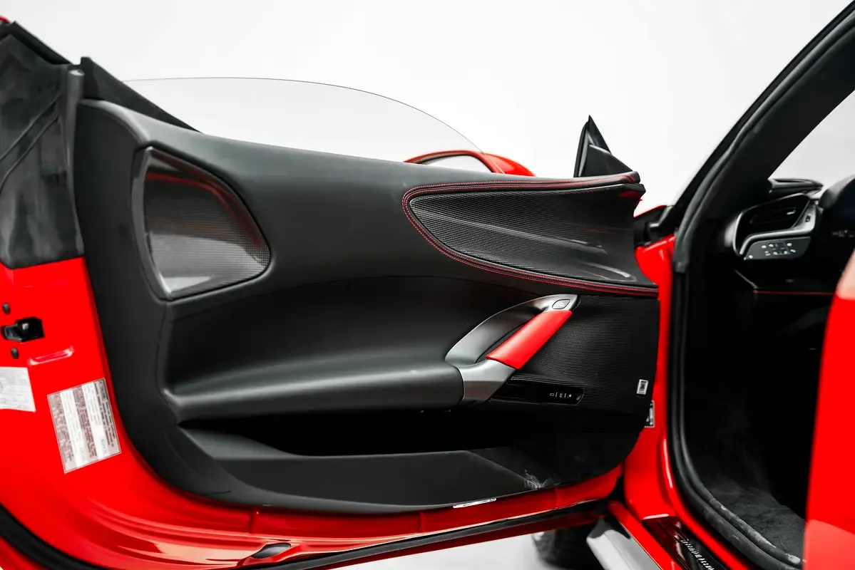 Ferrari SF90 4.0 AMT AWD (1030 حصان) - 12