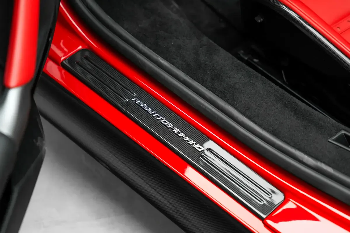 Ferrari SF90 4.0 AMT AWD (1030 حصان) - 19