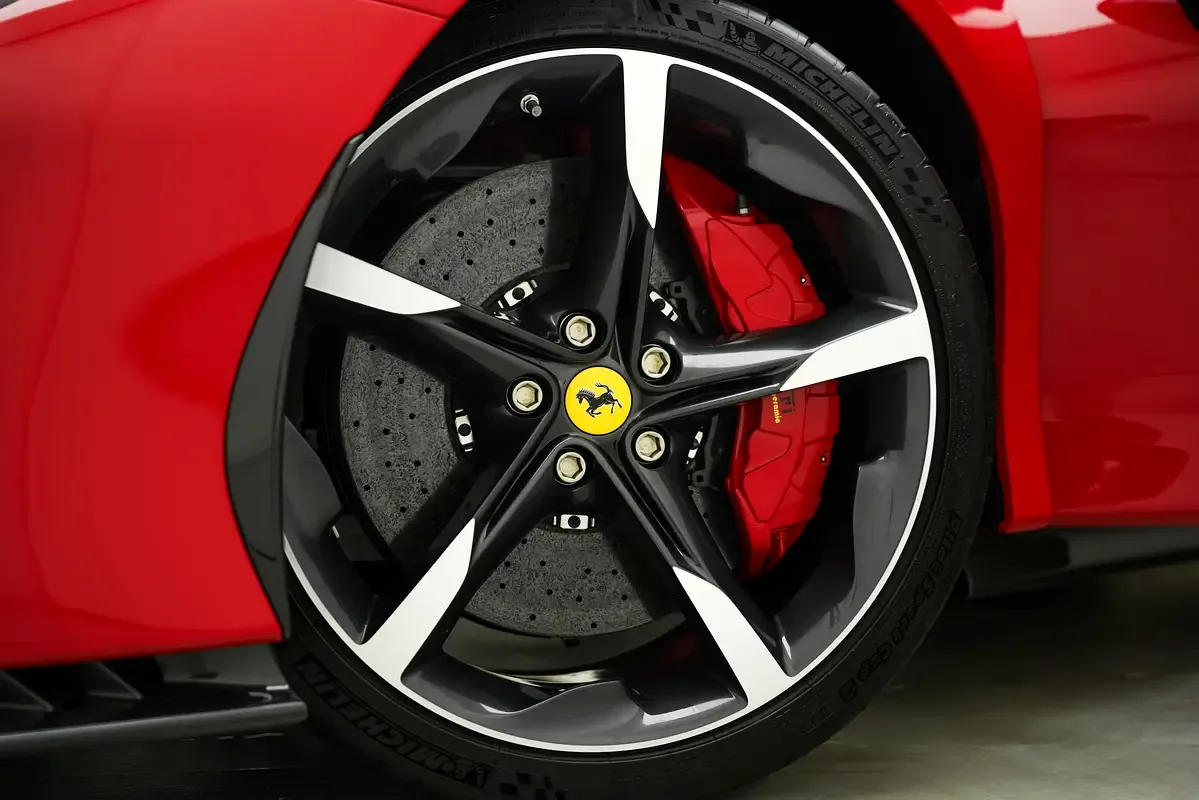 Ferrari SF90 4.0 AMT AWD (1030 حصان) - 20