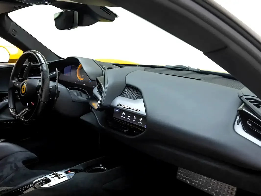 Ferrari SF90 4.0 AMT AWD (1030 حصان) - 10
