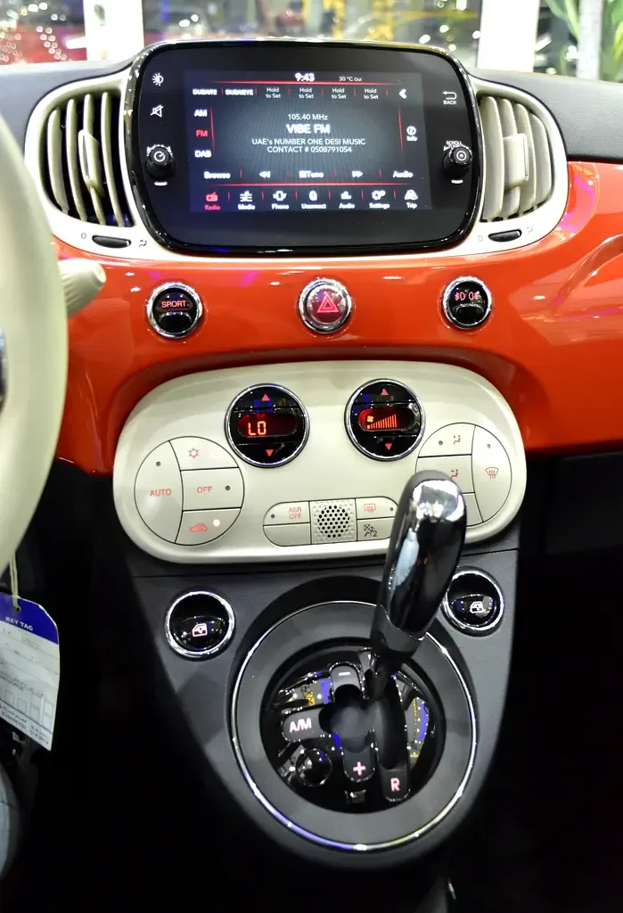 Fiat 500 1.4 AMT (100 حصان) - 13