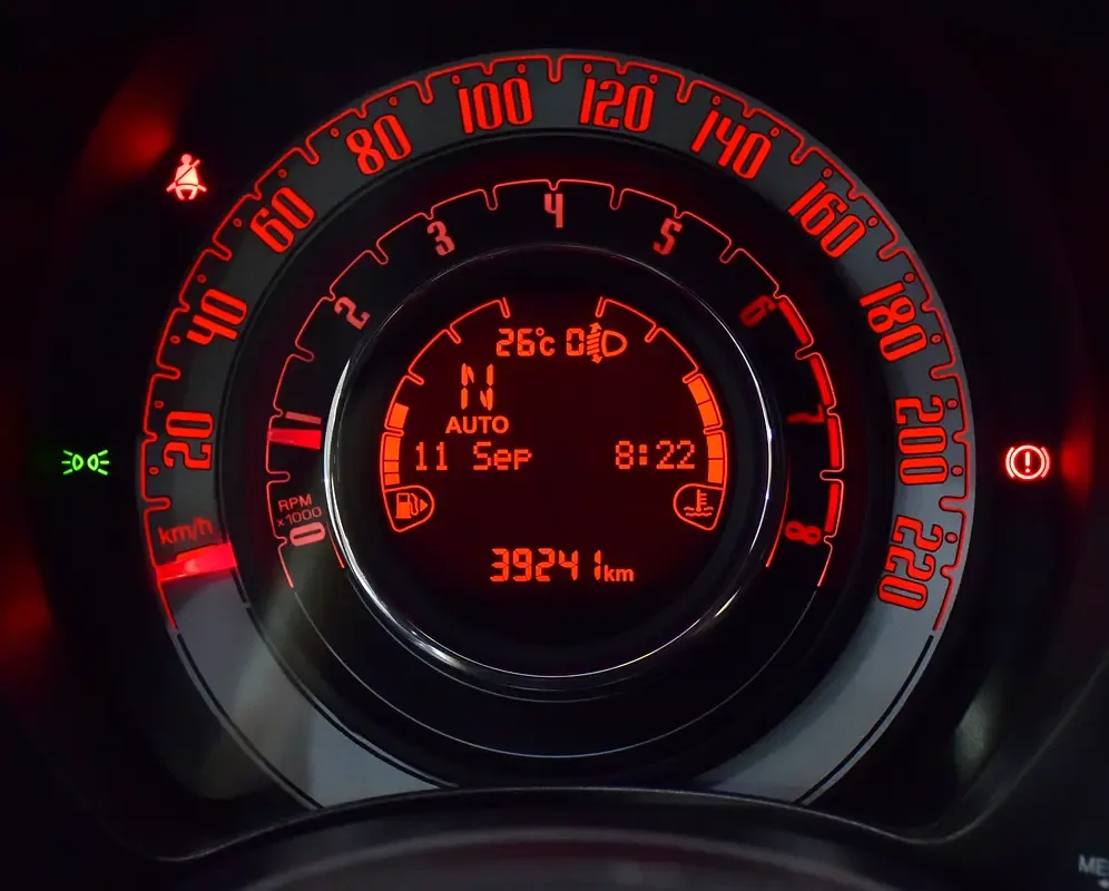 Fiat 500 1.4 AMT (100 حصان) - 13