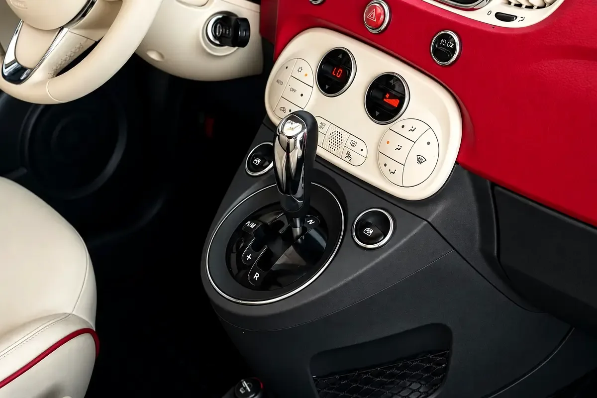 Fiat 500 1.4 AMT (100 hp) - 11