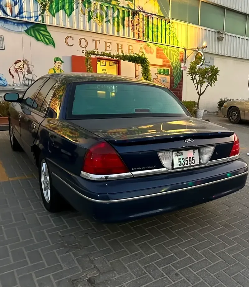 Ford Crown Victoria 4.6i AT LX Sport (238 hp) - 2