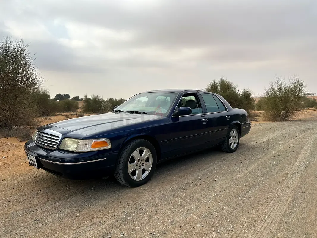 Ford Crown Victoria 4.6i AT LX Sport (238 hp) - 6
