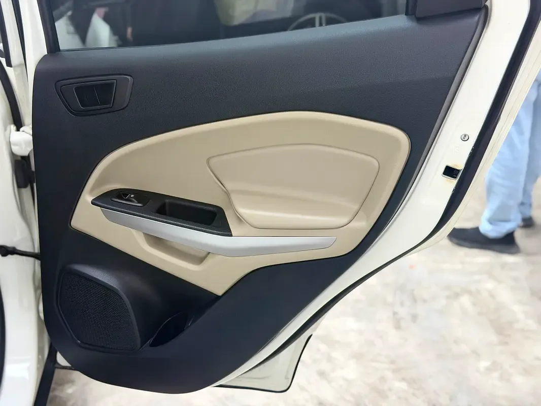 Ford EcoSport 1.5 AT (123 hp) - 13