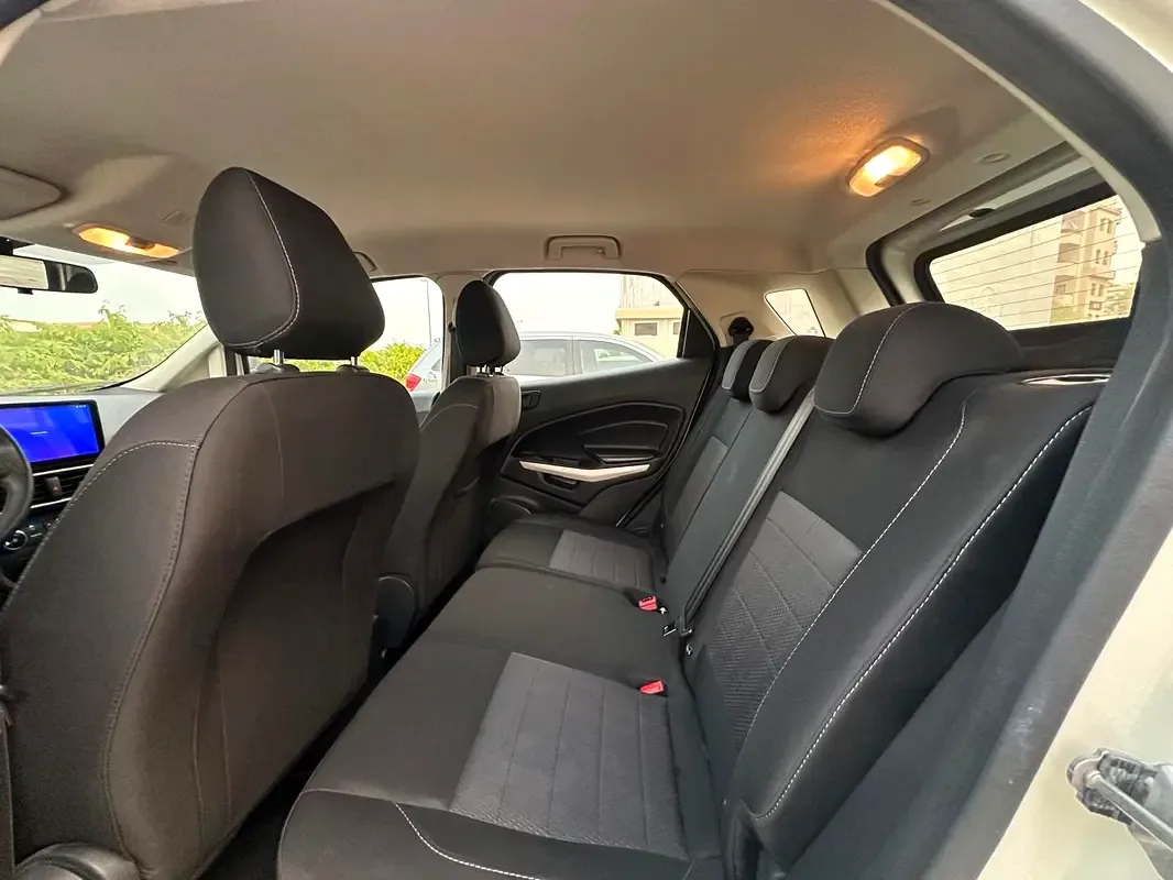 Ford EcoSport 1.5 AT (123 حصان) - 9