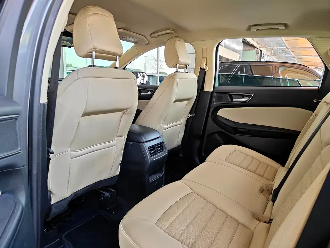 Ford Edge 2.0 AT (245 hp) - 14