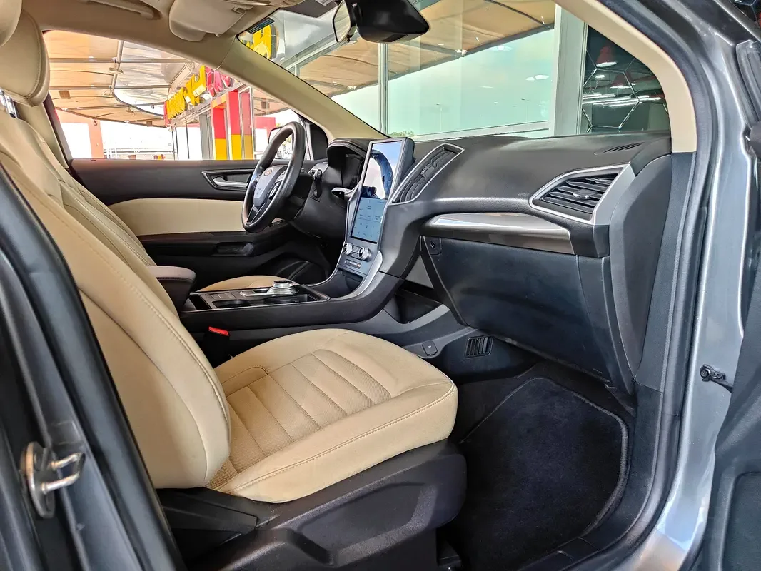 Ford Edge 2.0 AT (245 hp) - 12