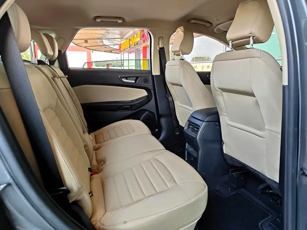 Ford Edge 2.0 AT (245 hp) - 16