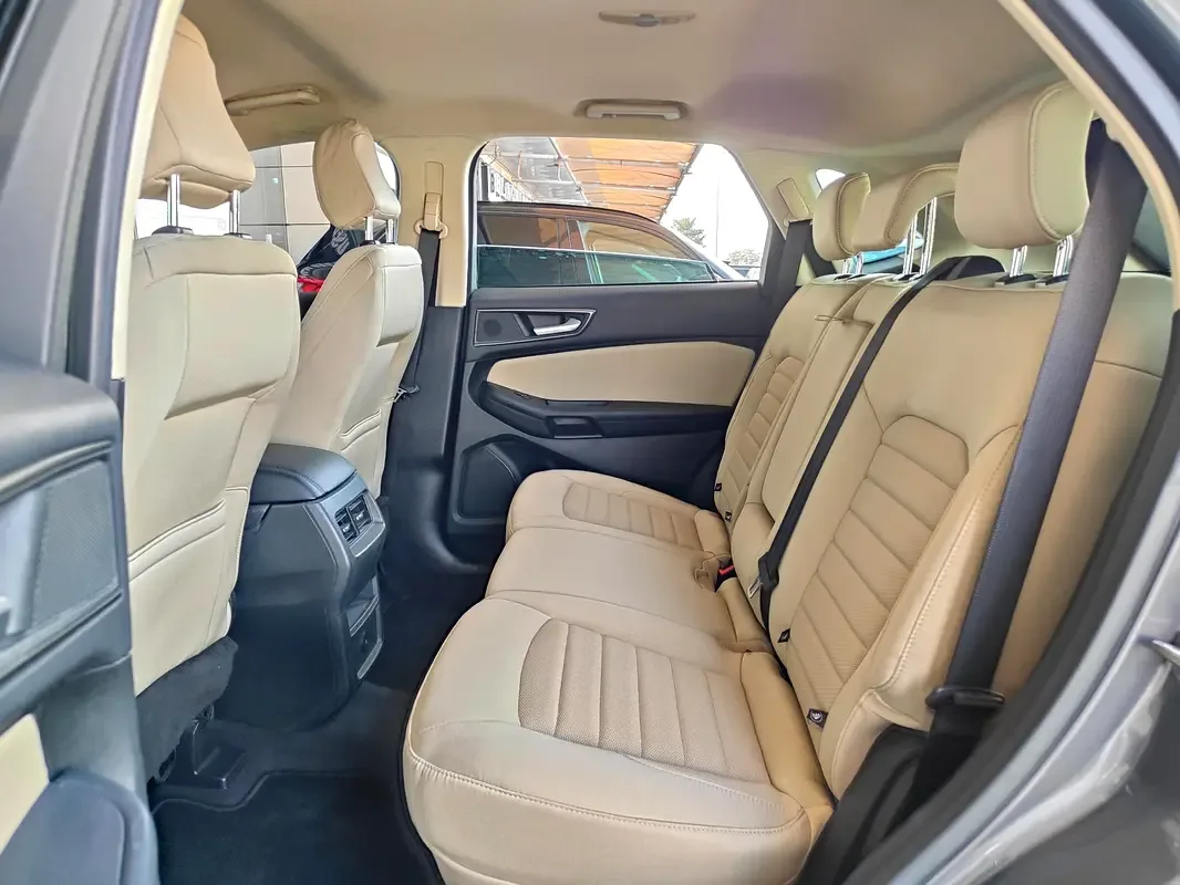 Ford Edge 2.0 AT (245 hp) - 15